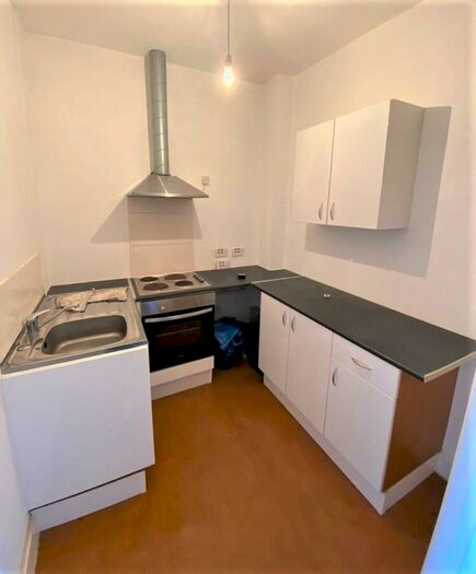 2 Bedroom Flat To Rent In Dock View Road, Barry, Vale Of Glamorgan, The, CF63