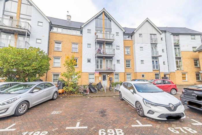 2 Bedroom Flat For Sale In Bingley Court, Canterbury, CT1