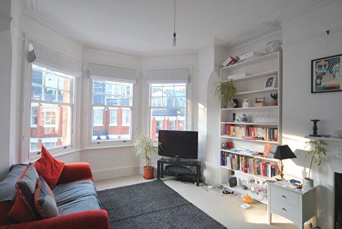 1 Bedroom Apartment To Rent In Milton Road, Highgate, N6