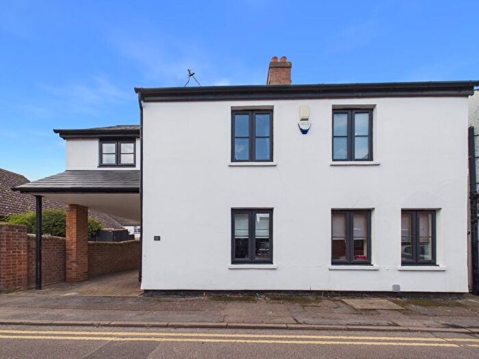 4 Bedroom Semi Detached House For Sale In Orchard Road, Baldock, SG7