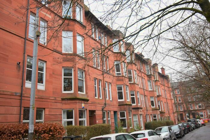 2 Bedroom Flat To Rent In Bellwood Street, Shawlands, Glasgow, G41