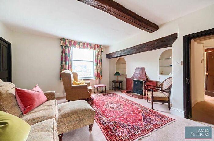 6 Bedroom Character Property For Sale In White House Farm, Back Lane, Burton Overy, Leicester, LE8
