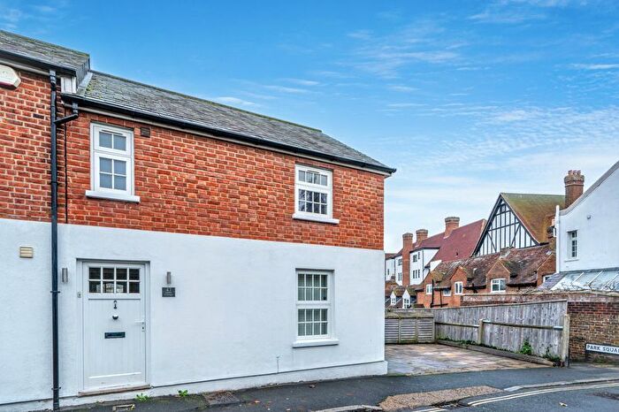 3 Bedroom Property For Sale In Park Road, Esher, KT10