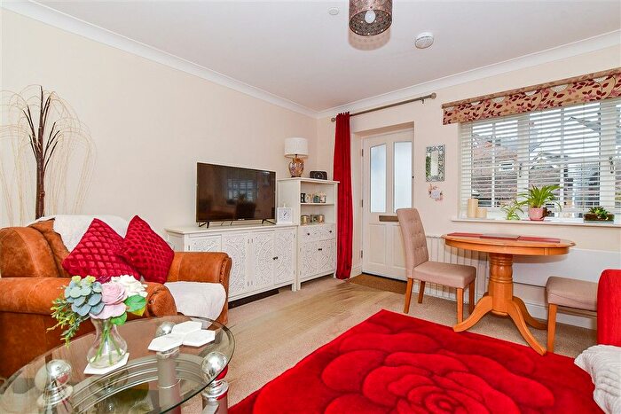 2 Bedroom Town House For Sale In High Street, Staplehurst, Tonbridge, Kent, TN12