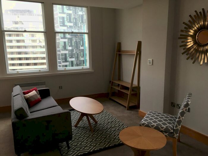 2 Bedroom Flat To Rent In The Levels, Water Street, L3