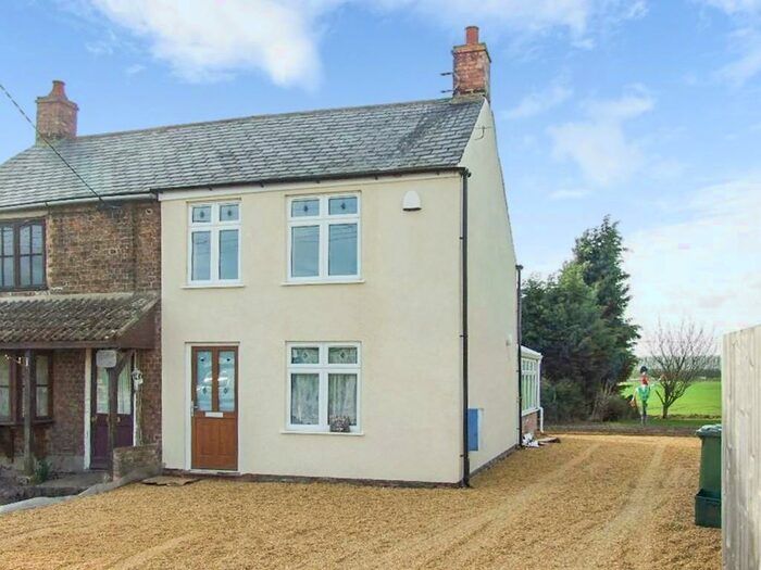 3 Bedroom Semi-Detached House To Rent In High Road, Guyhirn, PE13