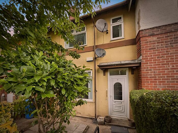 3 Bedroom Terraced House To Rent In Keppel Road, Sheffield, S5