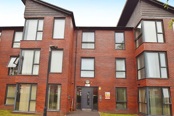 2 Bedroom Flat To Rent In Medlock Place, Droylsden, Manchester, M43
