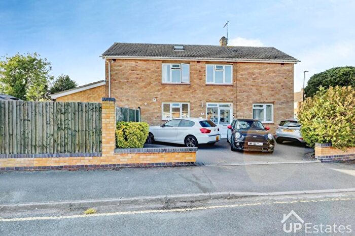 3 Bedroom Detached House To Rent In Regis Walk, Coventry, CV2