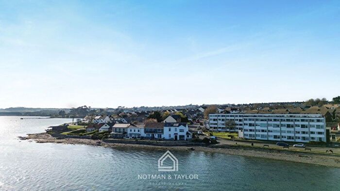 3 Bedroom Flat For Sale In Marine Court, Torpoint, PL11
