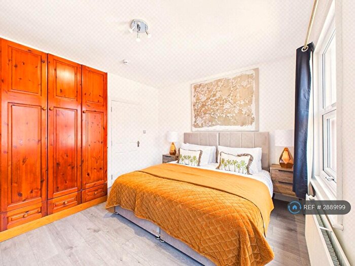 4 Bedroom Terraced House To Rent In Ridgway Road, Luton, LU2
