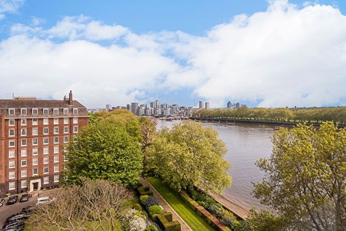 4 Bedroom Flat For Sale In Rivermead Court, Ranelagh Gardens, London, SW6