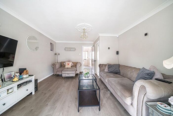 2 Bedroom Semi-Detached House For Sale In Albert Road, Addlestone, KT15