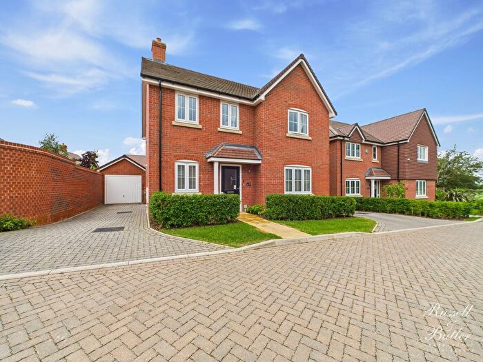 4 Bedroom Detached House For Sale In Willowvale, Steeple Claydon, MK18