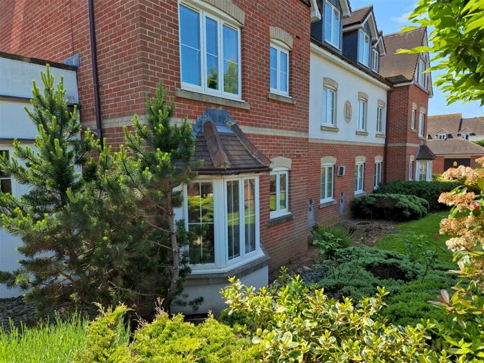 1 Bedroom Apartment For Sale In Salterton Road, Exmouth, EX8