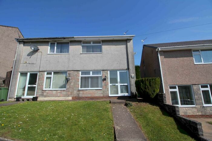 2 Bedroom Semi-Detached House To Rent In Clos Gwent, Beddau, Pontypridd, CF38