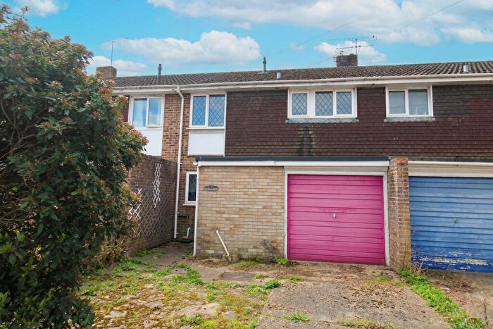 3 Bedroom Terraced House For Sale In Hulse Road, Salisbury, SP1