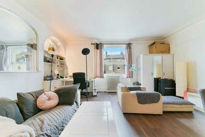 1 Bedroom Flat To Rent In Queens Gate, SW7