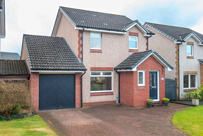 3 Bedroom Detached House For Sale In Printers Lea, Lennoxtown, G66