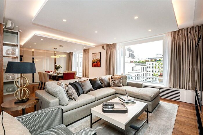 2 Bedroom Flat To Rent In Bourdon Street, Mayfair, London, W1K