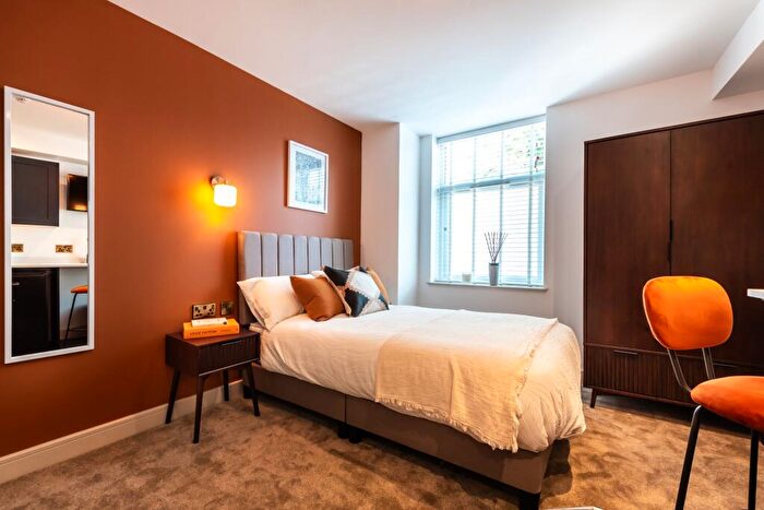 Studio To Rent In Room, Upper Boundary Road, DE22