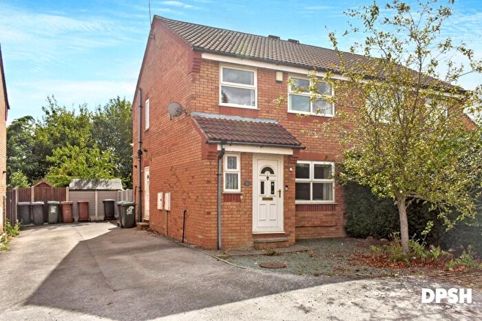3 Bedroom Semi-Detached House For Sale In Falcon Mews, Morley, Leeds, LS27