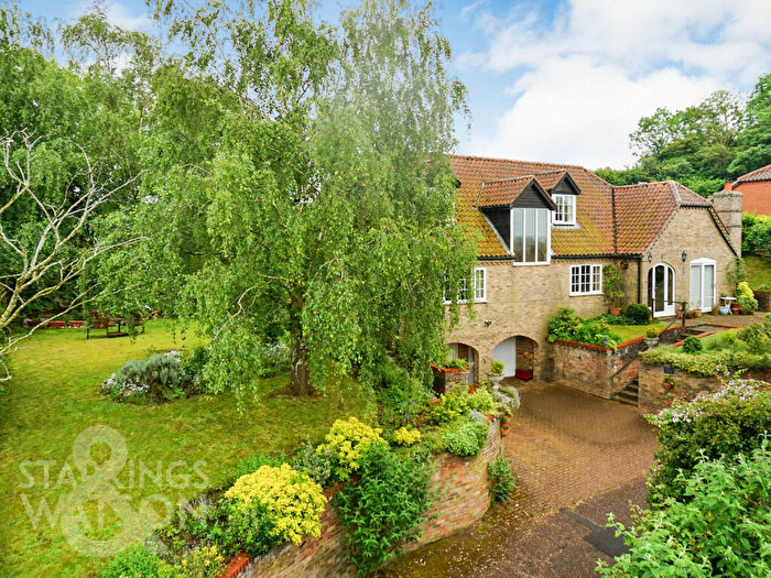 5 Bedroom Detached House For Sale In Beccles Road, Bungay, NR35