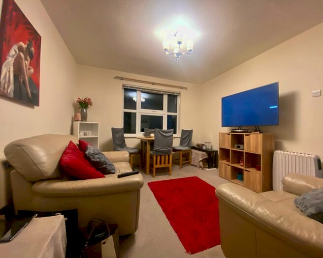 2 Bedroom Flat To Rent In Haltwhistle Road, South Woodham Ferrers, Chelmsford, CM3