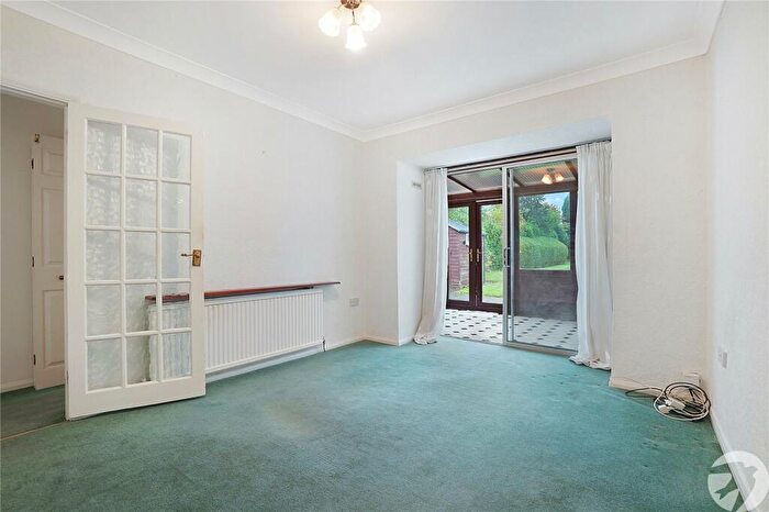 2 Bedroom Bungalow For Sale In Lynors Avenue, Rochester, Kent, ME2