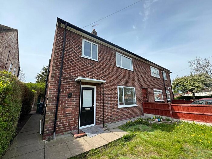 3 Bedroom Semi-Detached House To Rent In Knowe Avenue, Manchester, M22
