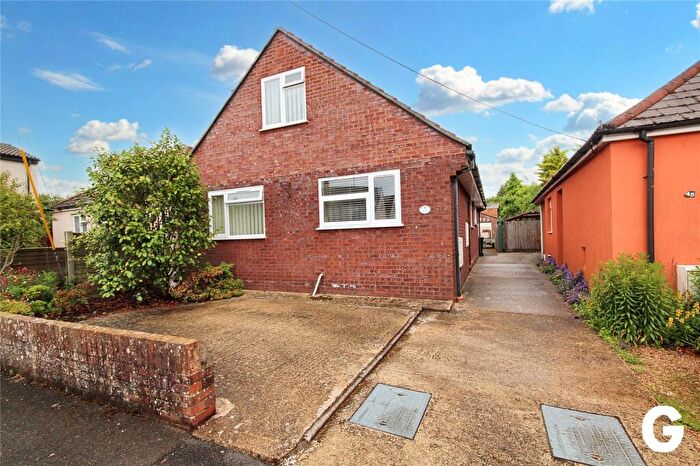 3 Bedroom Detached House For Sale In Addison Square, Ringwood, Hampshire, BH24
