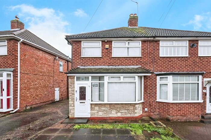 3 Bedroom Semi Detached House For Sale In Chaffcombe Road, Birmingham, B26