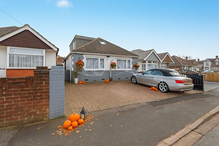 4 Bedroom Bungalow For Sale In Maldon Road, Bitterne, Southampton, SO19