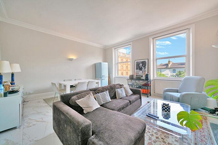 1 Bedroom Flat For Sale In Barker Street, London, SW10