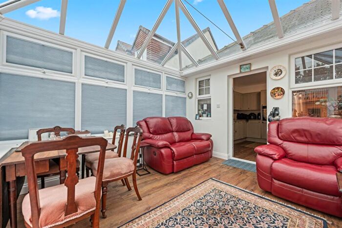 2 Bedroom Detached Bungalow For Sale In Newbridge Lane, Old Whittington, Chesterfield, S41