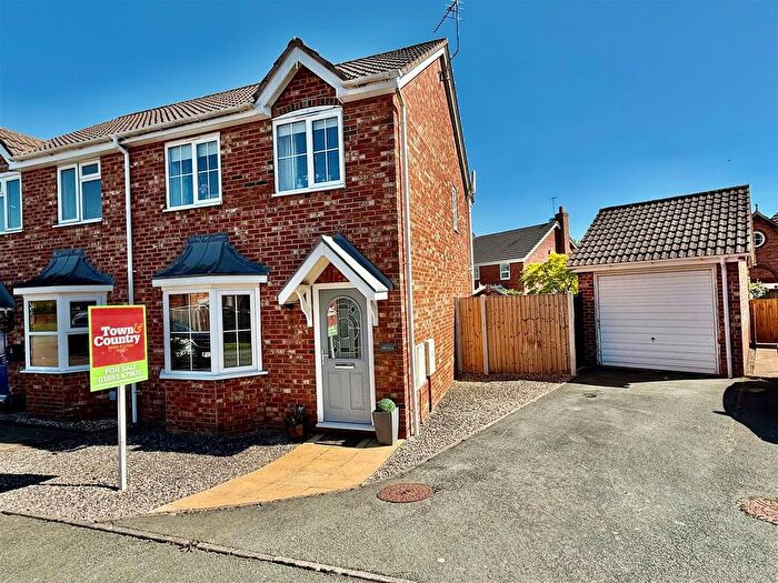 3 Bedroom Semi-Detached House For Sale In Cabin Lane, Oswestry, SY11