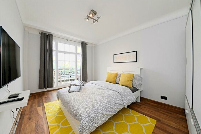 2 Bedroom Flat For Sale In Ivor Court, Gloucester Place, London, NW1