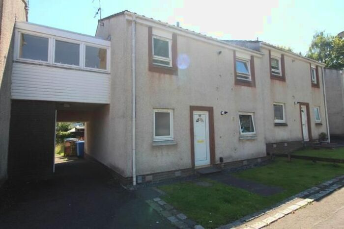 1 Bedroom Flat To Rent In Rashieburn, Erskine, PA8