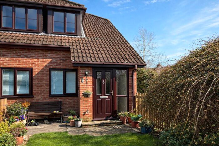 2 Bedroom Apartment For Sale In Willow Mews, Witley, Godalming, Surrey, GU8