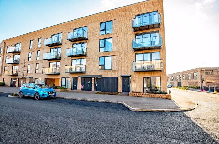 2 Bedroom Flat To Rent In Whittle Avenue, Cambridge, CB2