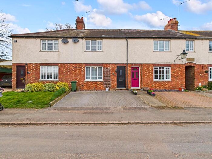 2 Bedroom Terraced House For Sale In High Street, Paulerspury, NN12