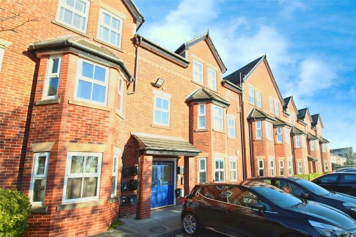 2 Bedroom Flat To Rent In Manchester Road East, Little Hulton, Manchester, M38