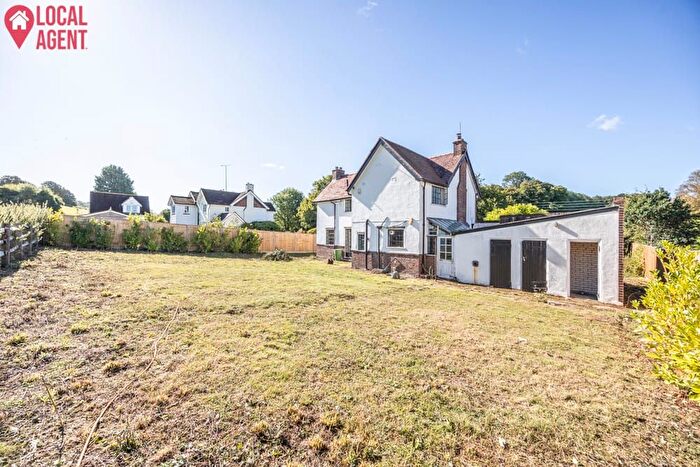 2 Bedroom Detached House For Sale In Maplescombe Lane, Farningham, Dartford, DA4