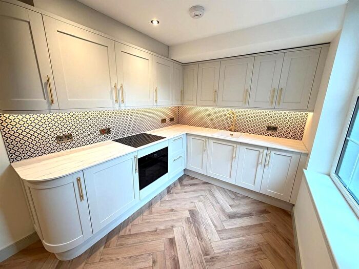 1 Bedroom Flat To Rent In Bartholomews, East Street, Brighton, BN1