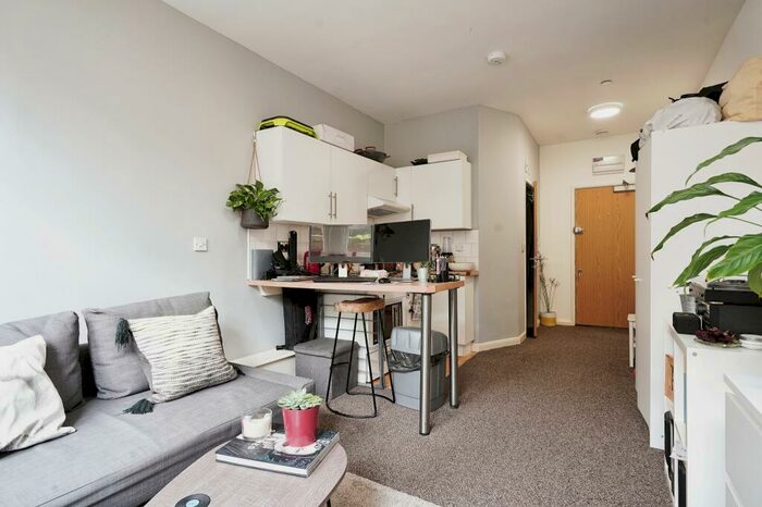 Apartment To Rent In The Technical, Adelaide Road, E10