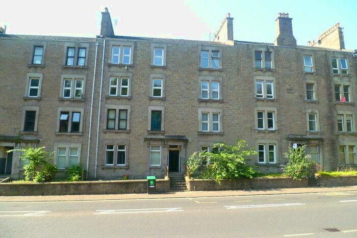 2 Bedroom Flat To Rent In Lochee Road, Dundee DD2