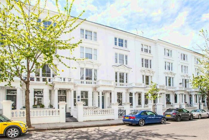 3 Bedroom Flat To Rent In Palace Gardens Terrace, London, W8
