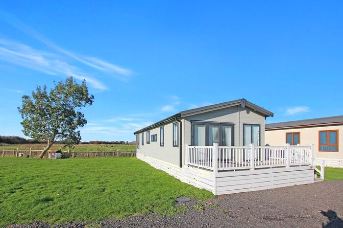 2 Bedroom Mobile/park Home For Sale In Old Romney, Romney Marsh, TN29