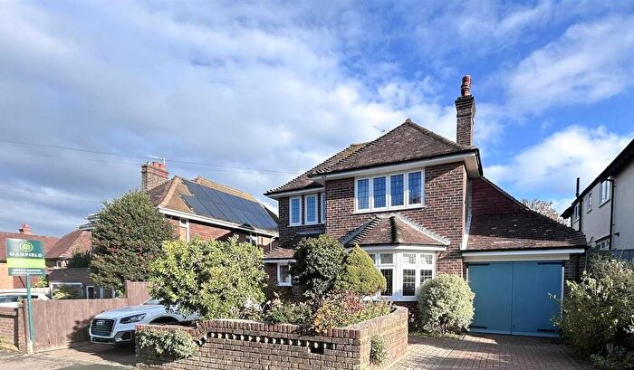3 Bedroom Detached House For Sale In Holmesdale Road, Bexhill-On-Sea, TN39