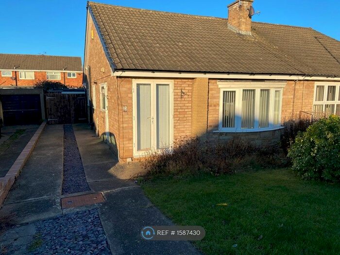 2 Bedroom Bungalow To Rent In Faverdale Avenue, Middlesbrough, TS5